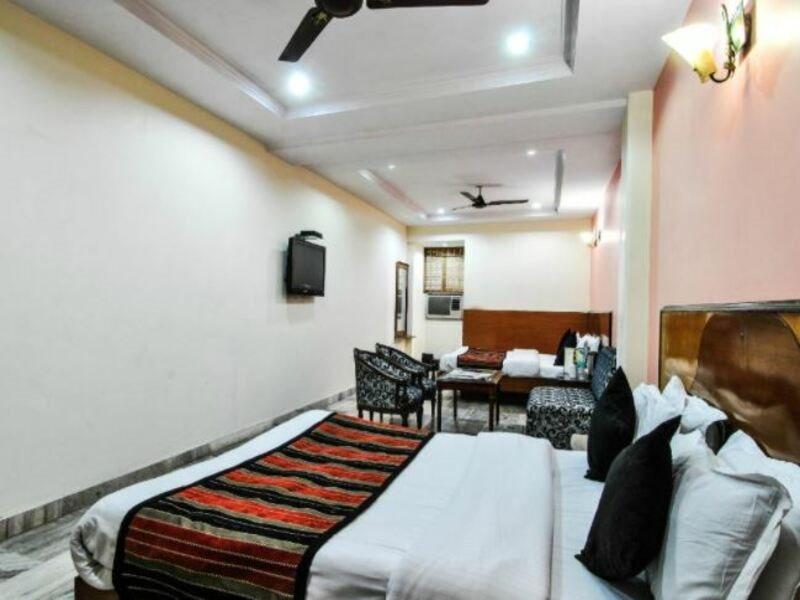 Super Hotel O Paharganj Near Railway Station Neu-Delhi Exterior foto